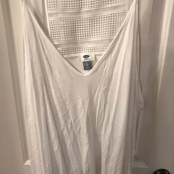 White Tank - Picture 2 of 4